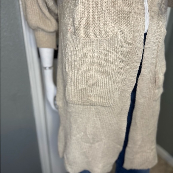 Knitted Long Cardigan Sweater Embroidered Flowers Chunky Size large. - Picture 4 of 11